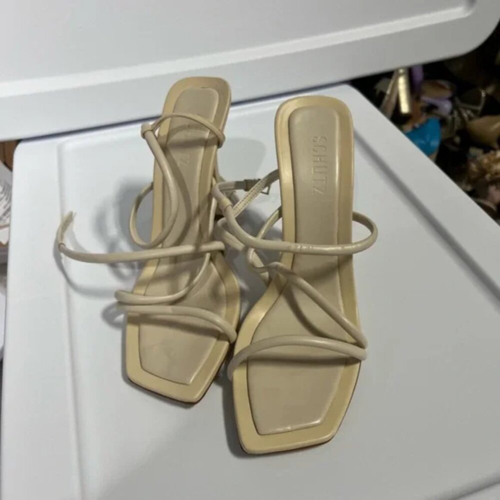 Schutz Lovi Nappa Leather Sandal Egg Shell Size 10.5 - Picture 4 of 6